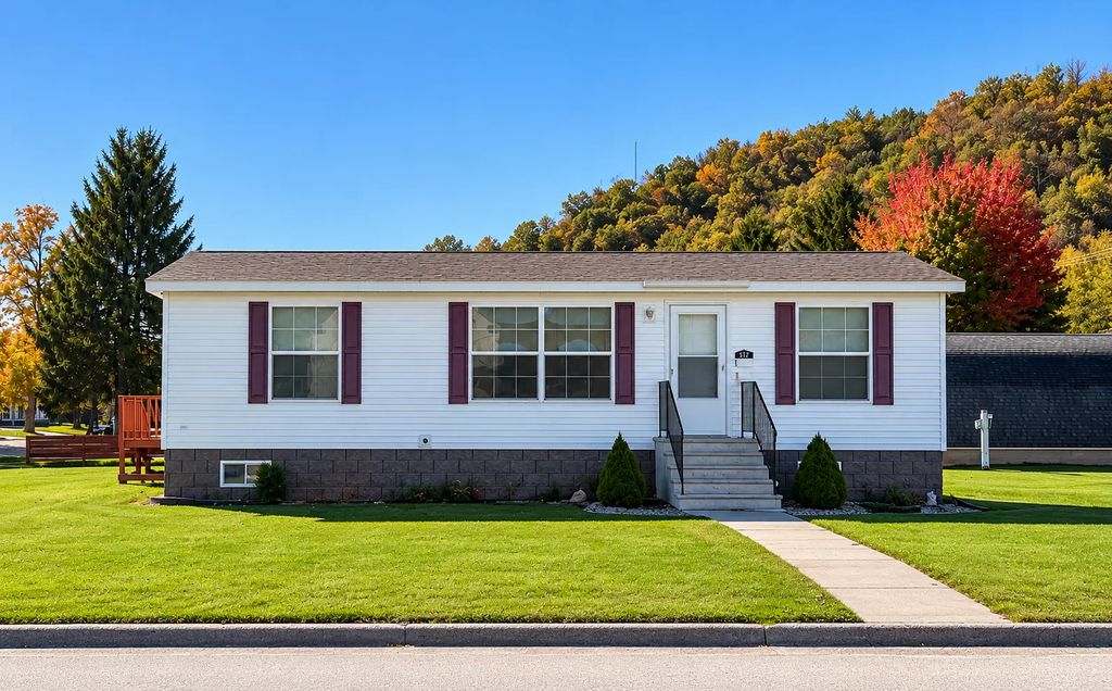 517 N High Street, Rushford