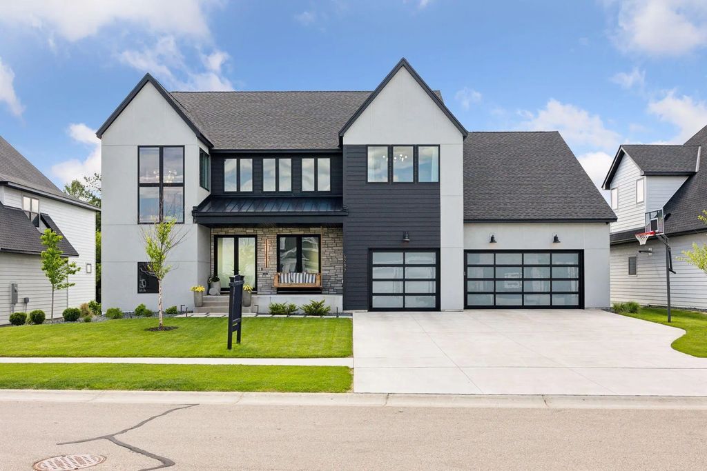 6297 Yuma Lane N, Maple Grove