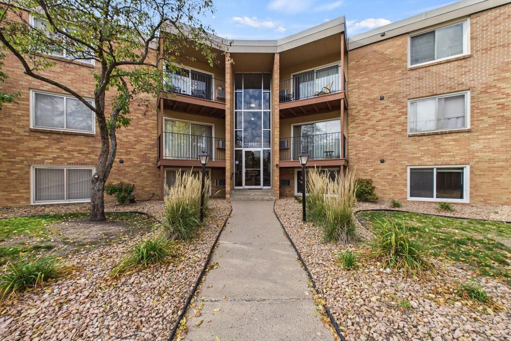 9147 Highway 55 103, Golden Valley