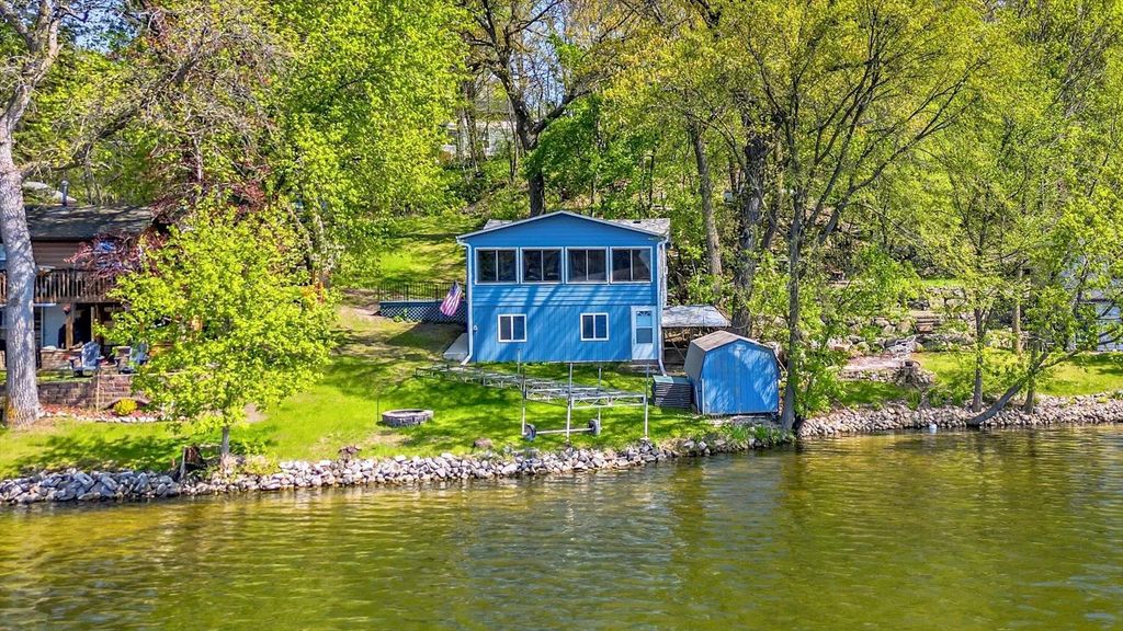 16266 109th Street Nw, South Haven