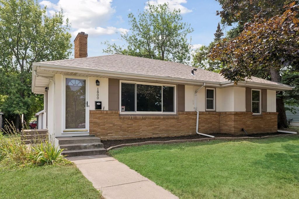 1800 37th Avenue Ne, Minneapolis