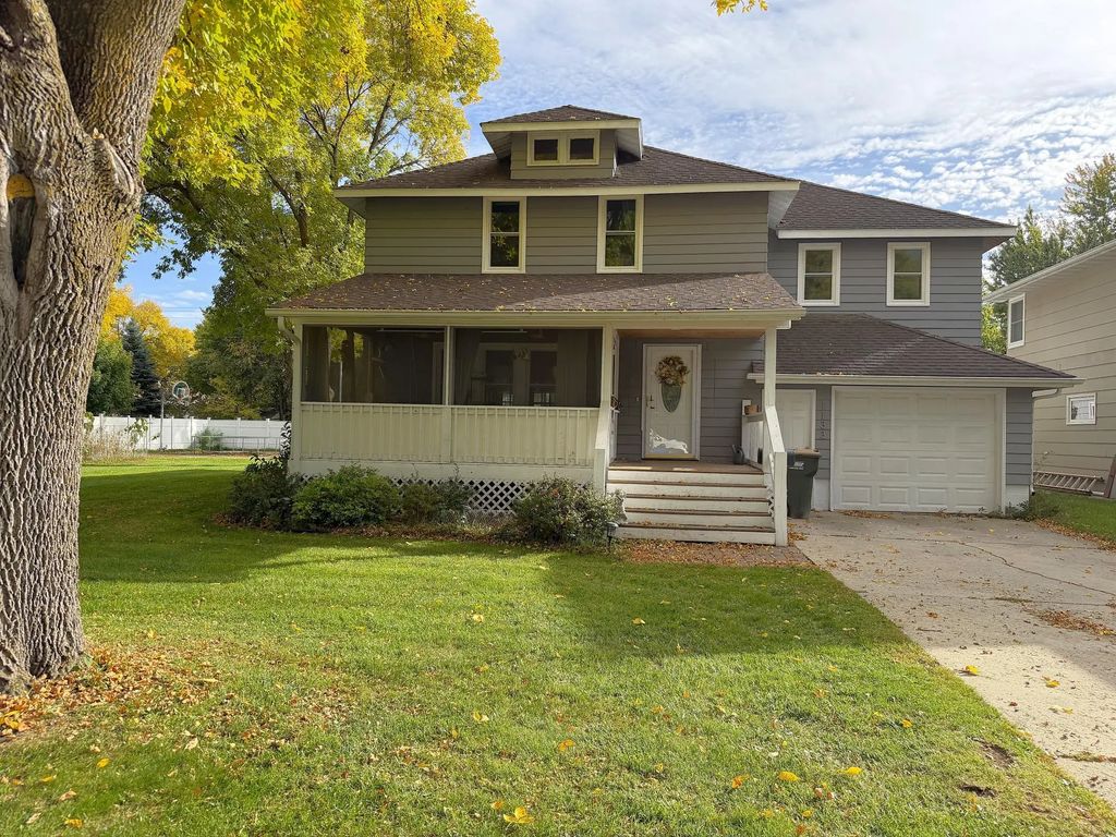 1133 10th Avenue, Granite Falls