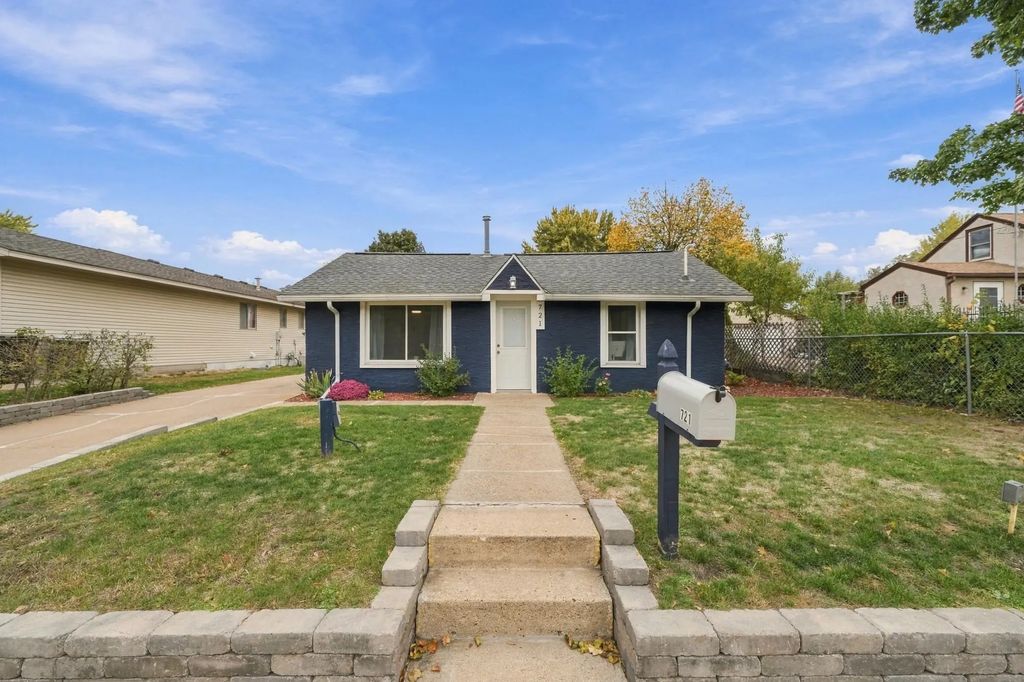 721 Bob Ehlen Drive, Anoka