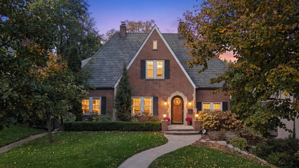 3816 Abbott Avenue S, Minneapolis