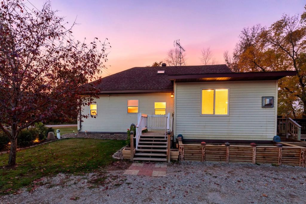 970 W Highway 27, Wahkon