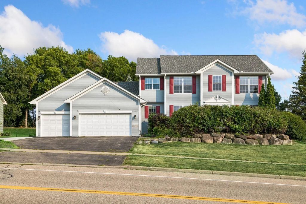 16267 Griffon Trail, Lakeville