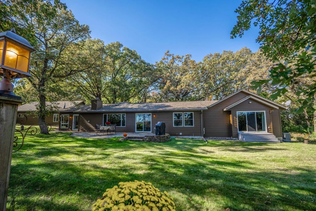 7173 156th Avenue Nw, Pennock