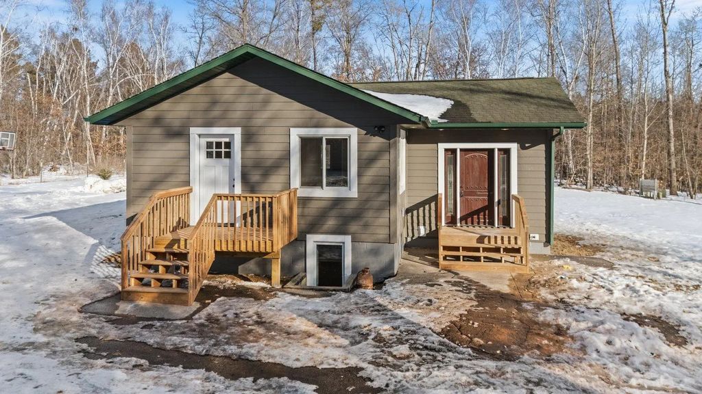 10656 Ottawa Trail, Breezy Point