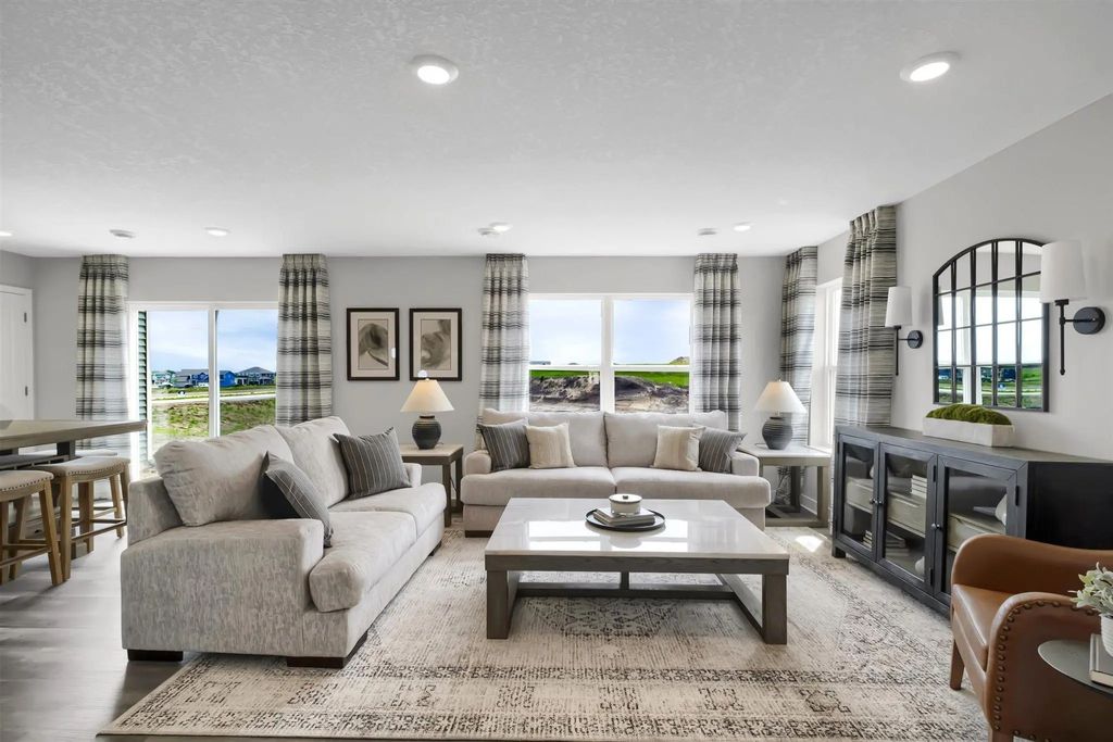 2057 Highview Terrace, Shakopee