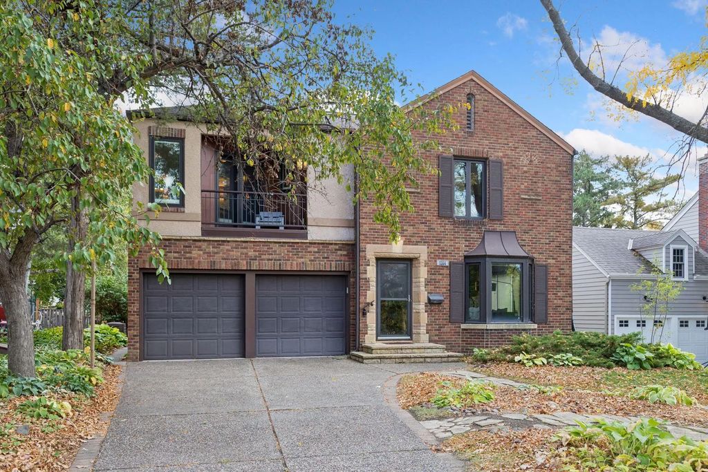 1384 Como Boulevard E, Saint Paul