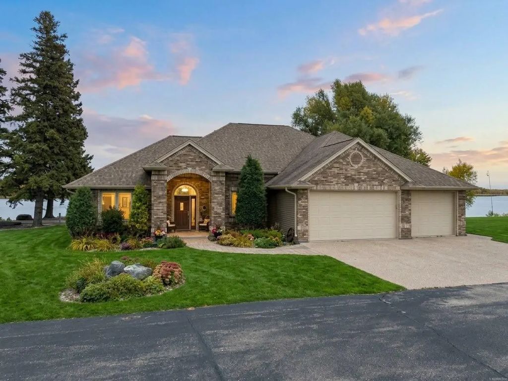 1984 Maple Drive Nw, Baudette