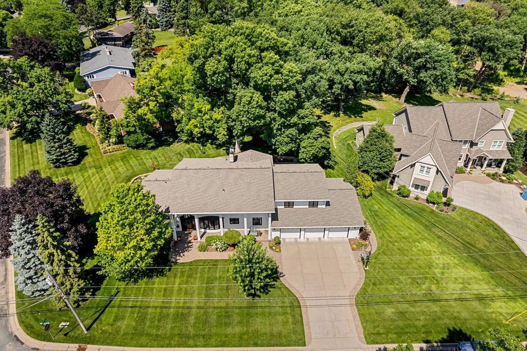 6716 W Shore Drive, Edina