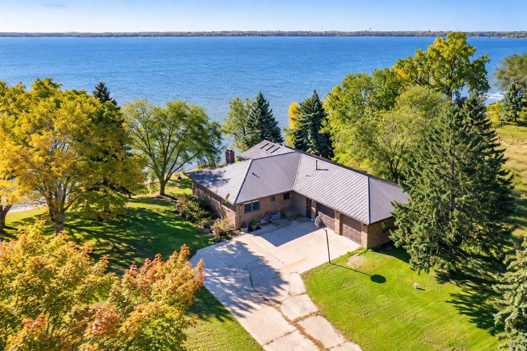 38192 N Shore Drive, Battle Lake
