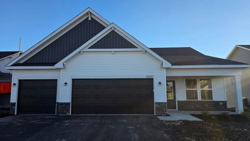 4109 Ramsay Way, Waconia
