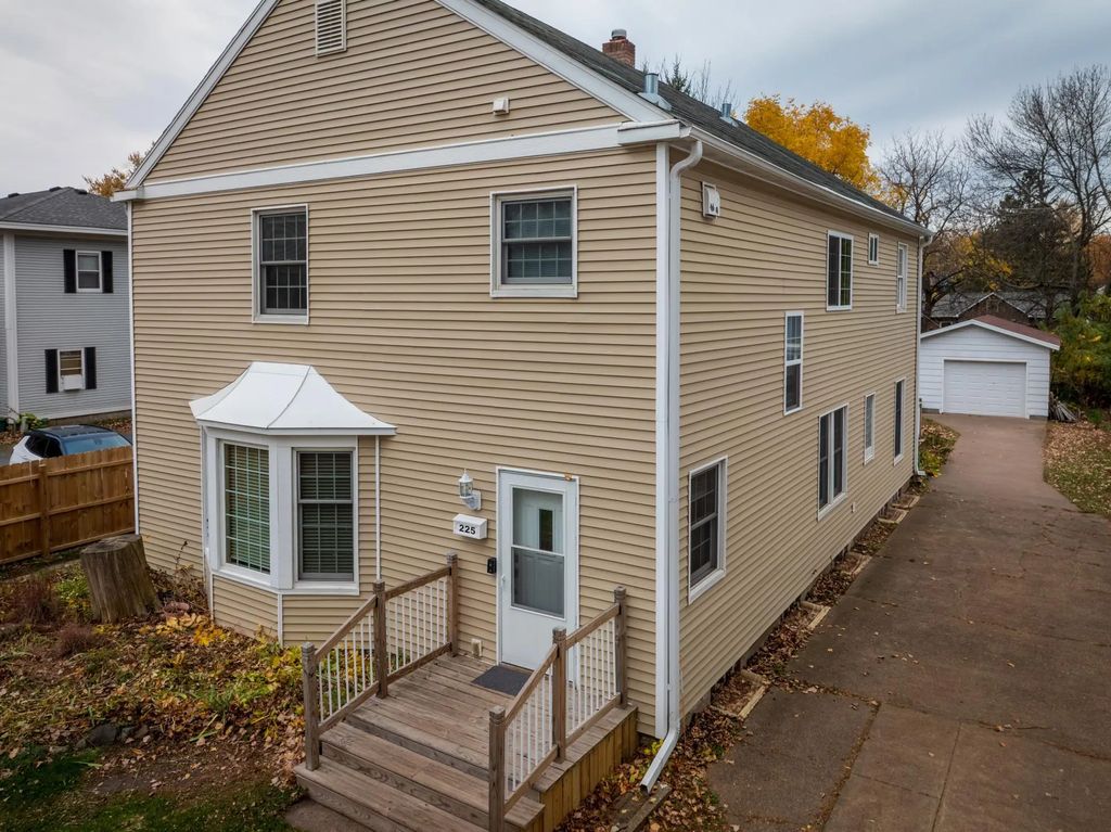 225 7th Street Sw, Pine City