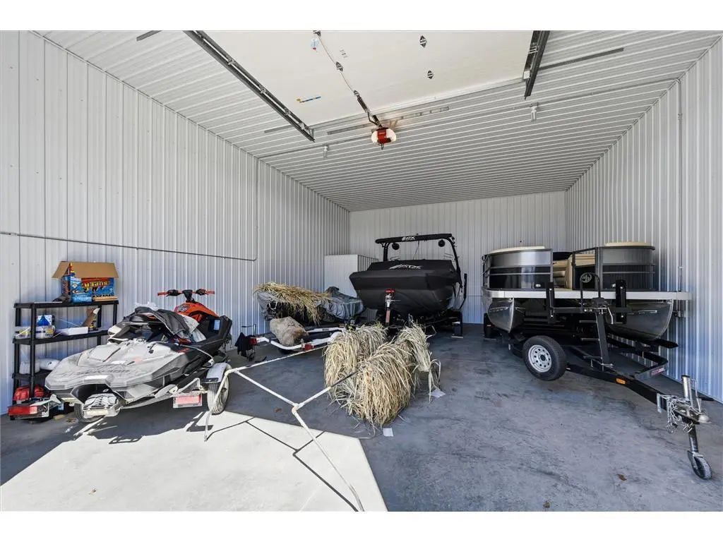 48130 Lake Avenue, McGregor