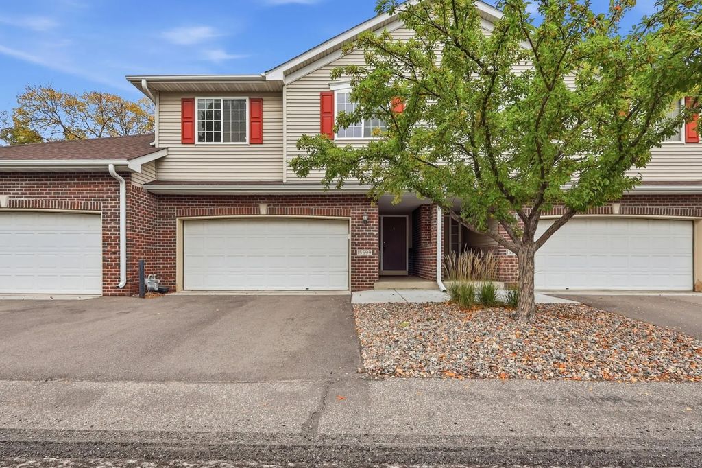 15599 Cherry Path, Rosemount