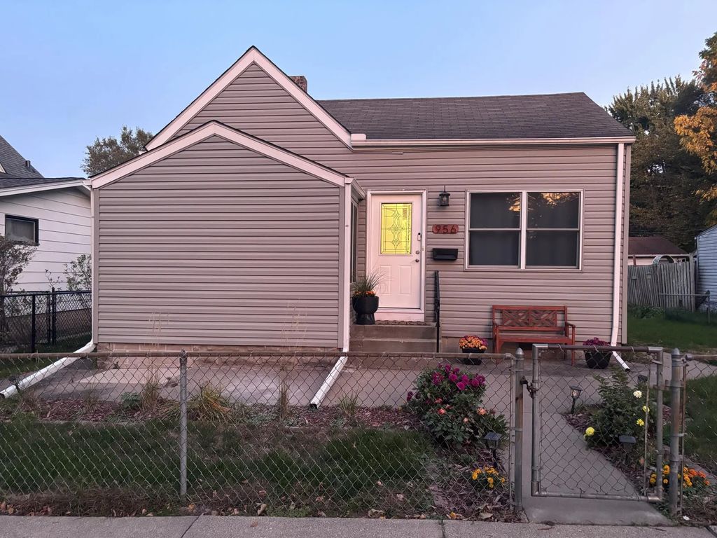 956 Humboldt Avenue, West Saint Paul