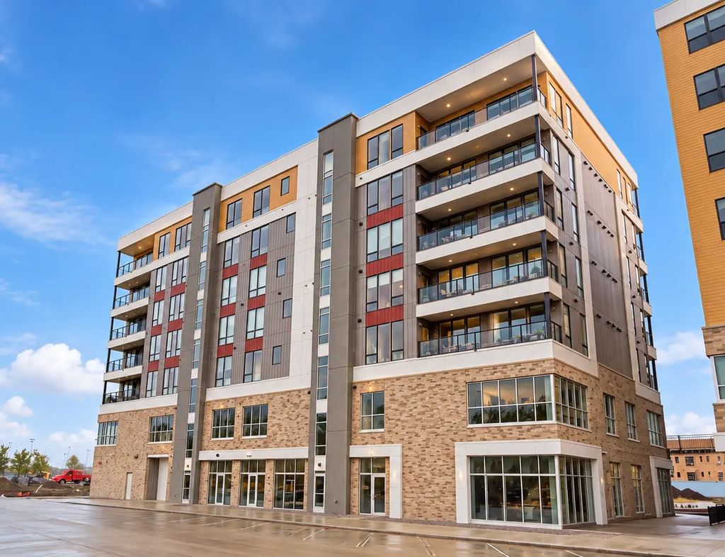 4470 24th Avenue S 603, Fargo