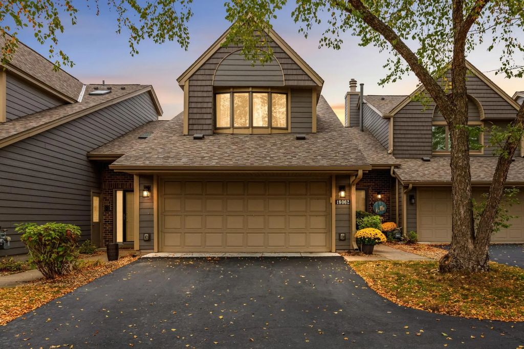18062 Judicial Way N, Lakeville
