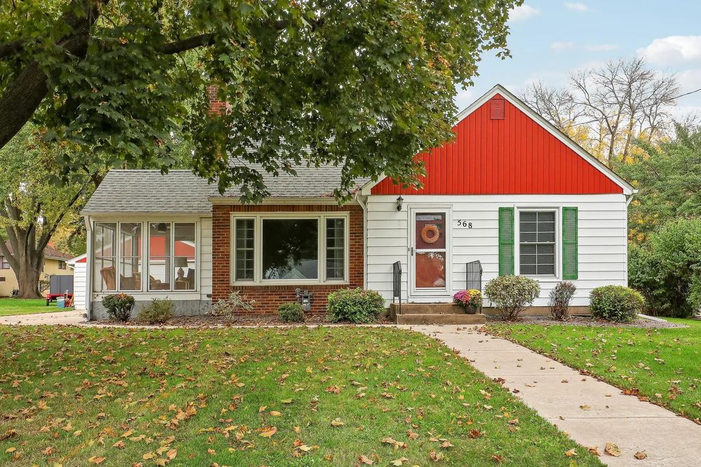 568 Spring Street, Mendota Heights