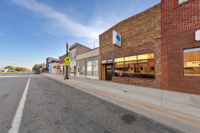 13 Main Street S, Winnebago