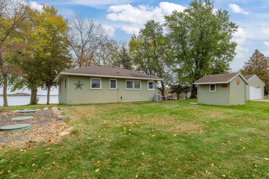 49261 Sportsmans Lane, Waterville