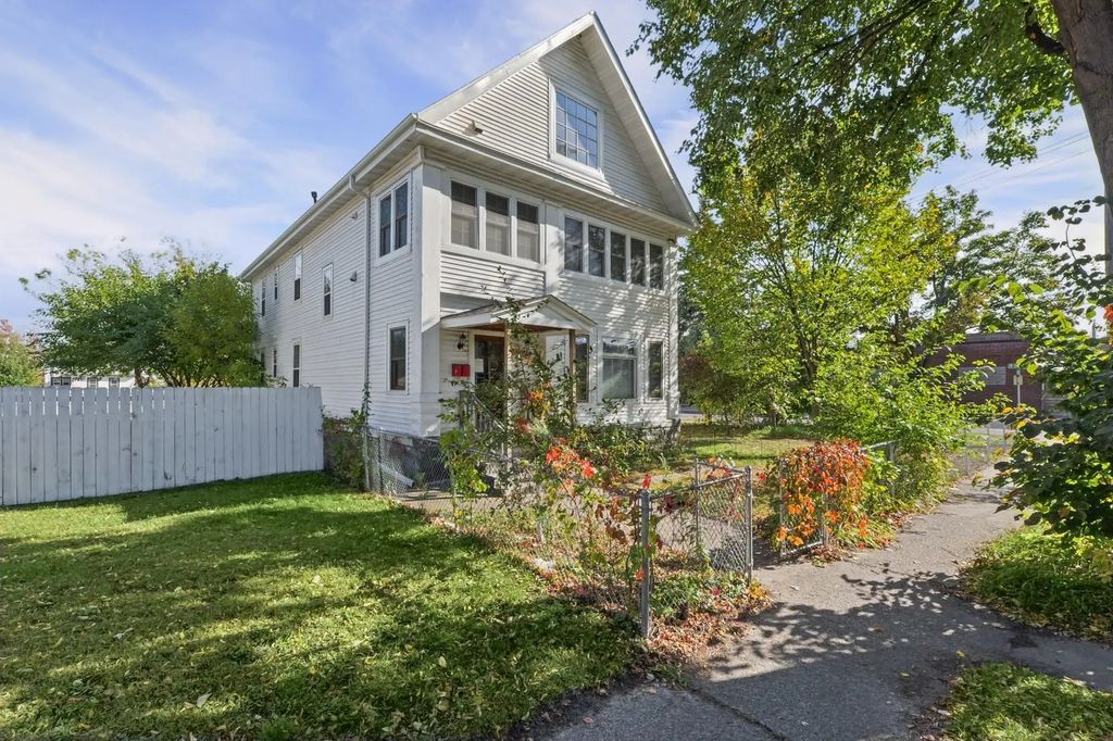 2104 6th Street N, Minneapolis