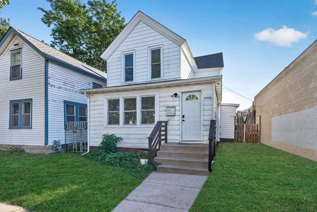 2939 30th Avenue S, Minneapolis
