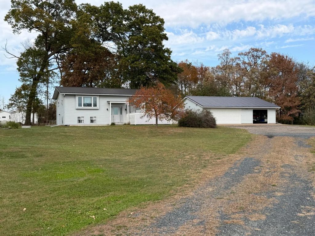 363 Pavelski Road, Eau Claire