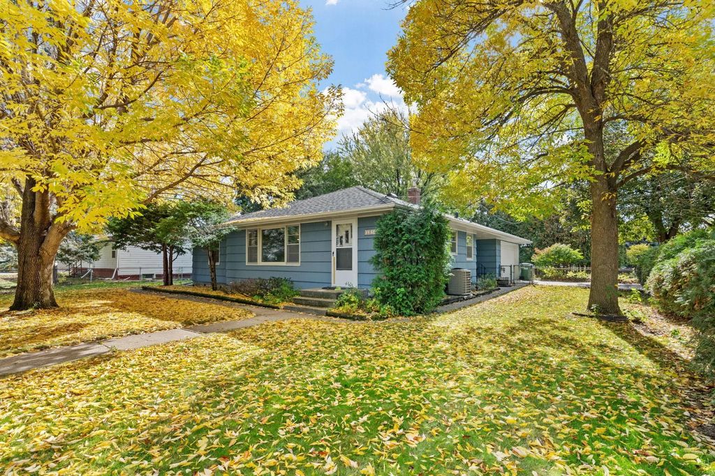 1936 Grant Road, Arden Hills