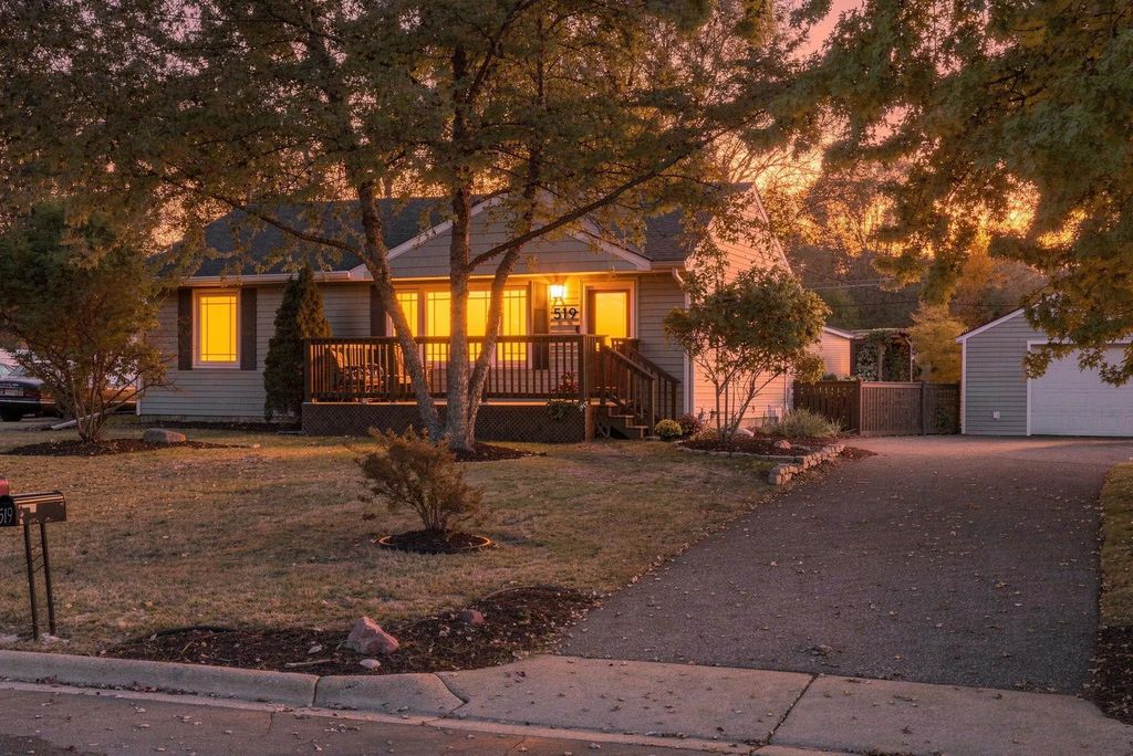 519 Doris Avenue, Shoreview
