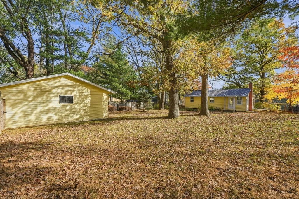 308 North Street, Amery