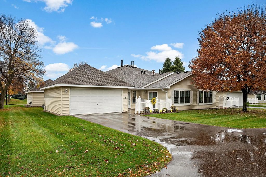 19217 King Court Nw, Elk River