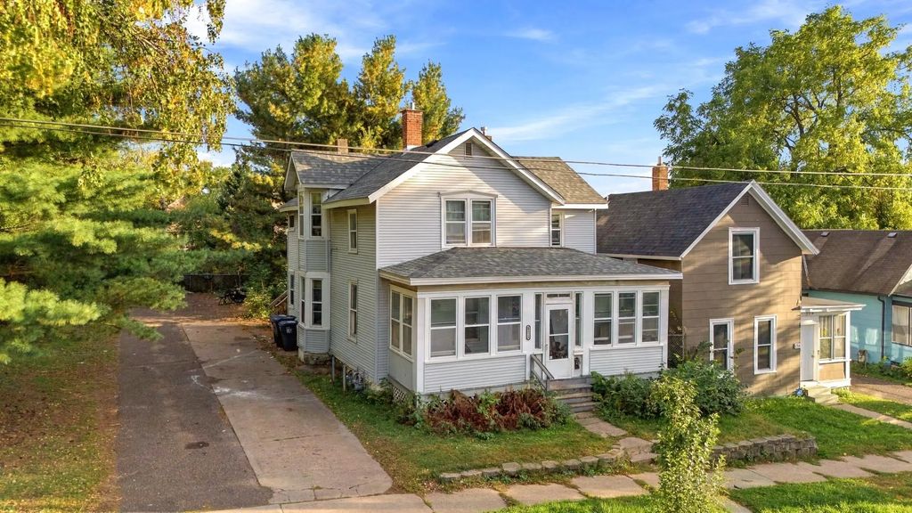 696 5th Street E, Saint Paul