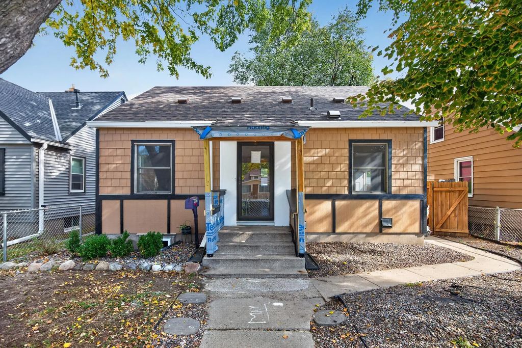 4822 Bryant Avenue N, Minneapolis