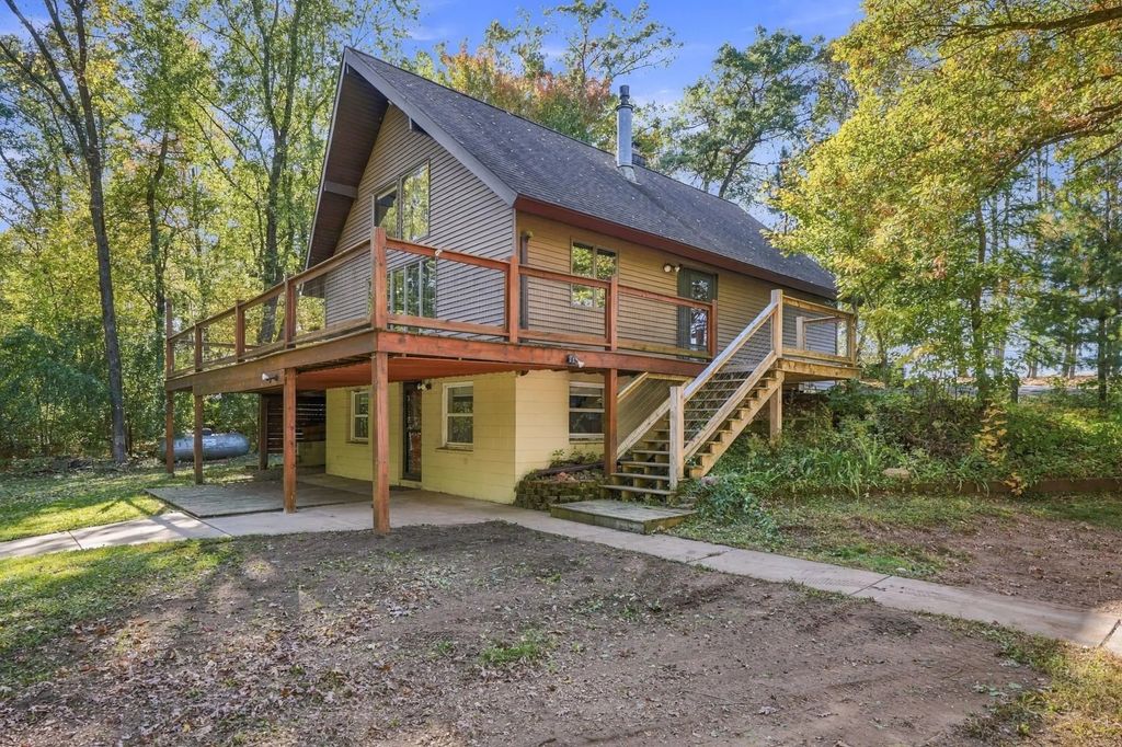 1333 18th Street, Barron