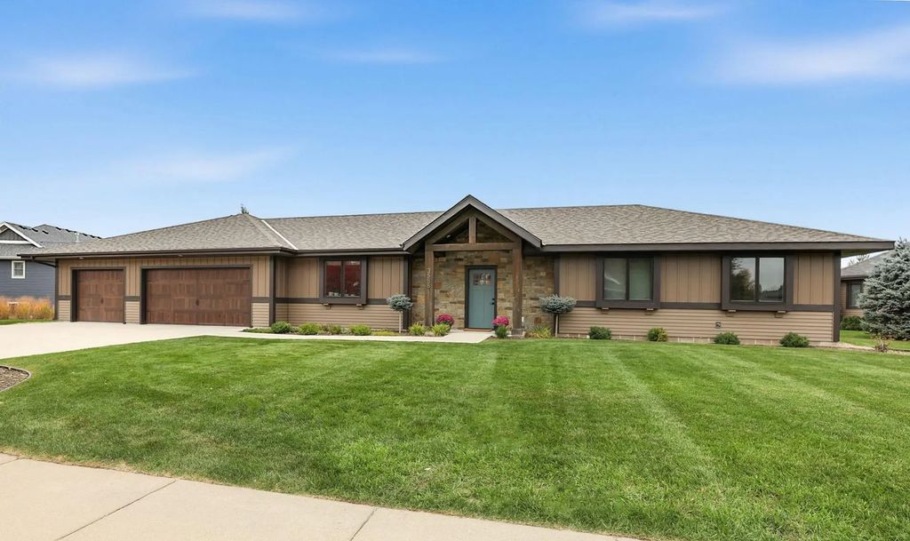 3558 Wildflower Road S, Saint Cloud