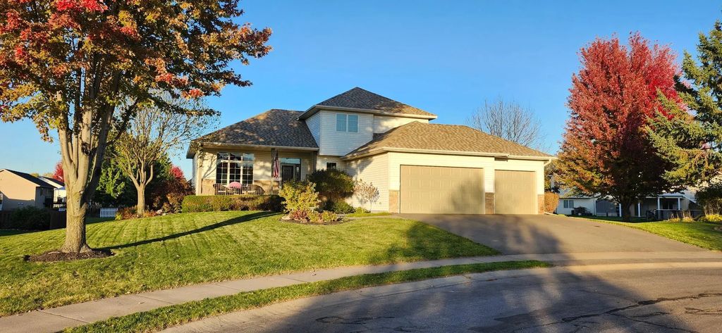 12778 Westwind Court, Lindstrom