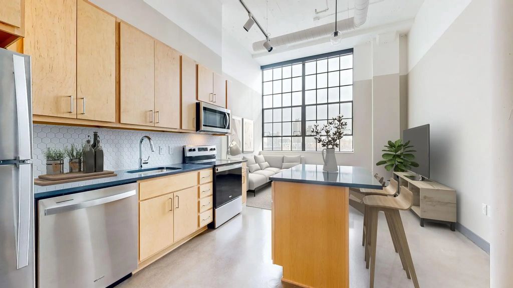 1010 S 7th Street 425, Minneapolis