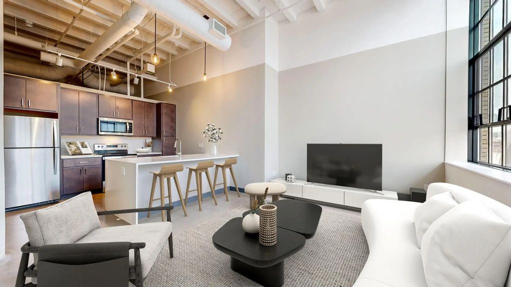 1010 S 7th Street 319, Minneapolis