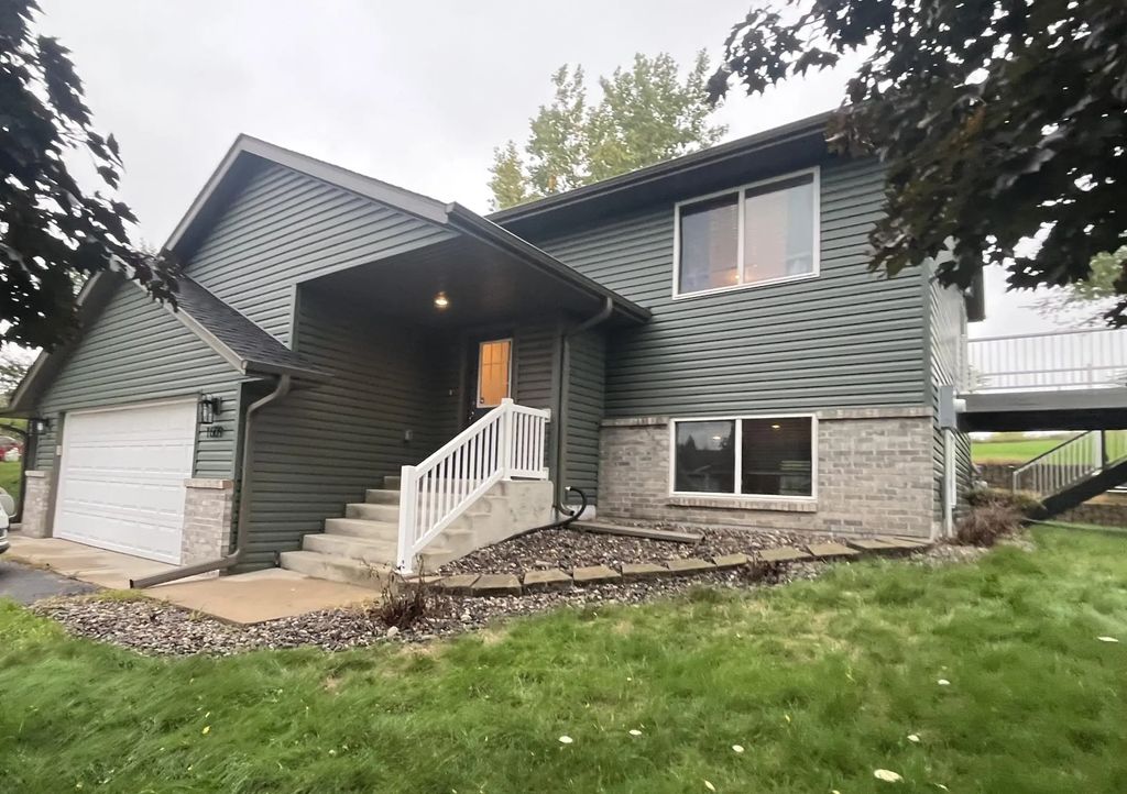 1609 25th Street Se, Saint Cloud