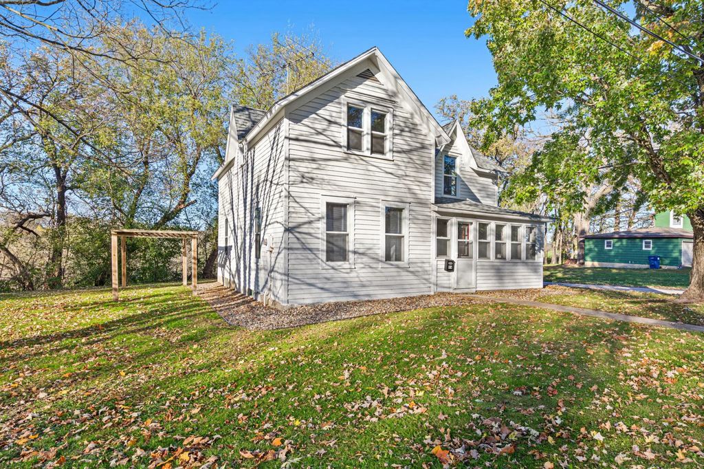 614 North Street, Kenyon