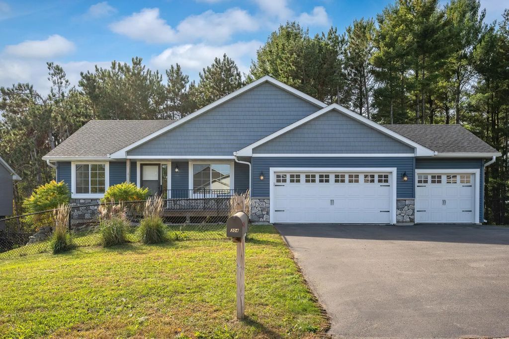 304 Evergreen Drive, Somerset