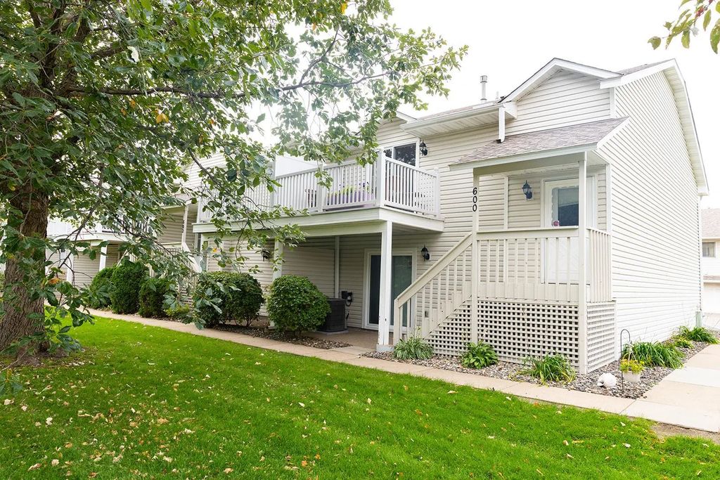 600 78th Avenue Ne, Spring Lake Park