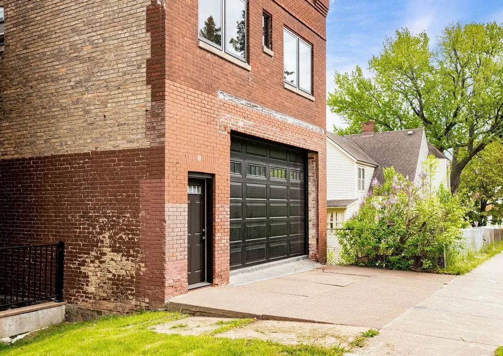 24 W 5th Street, Duluth