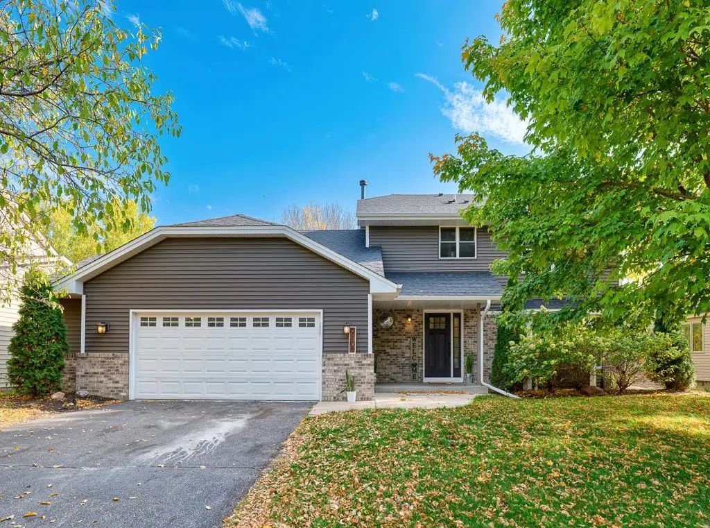 9108 Loch Lomond Boulevard, Brooklyn Park