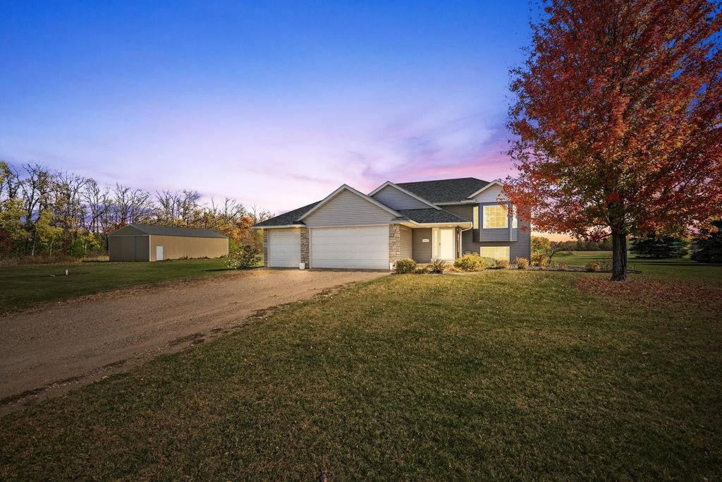 46983 James Avenue, Harris