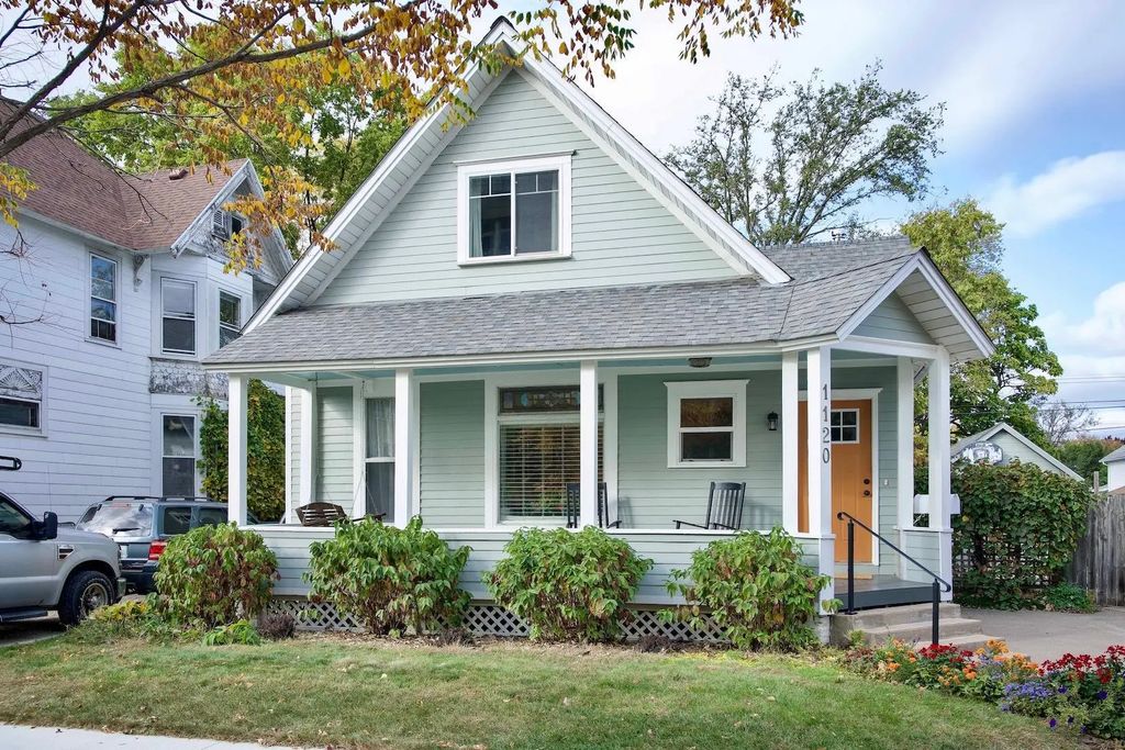 1120 W Broadway Street, Winona