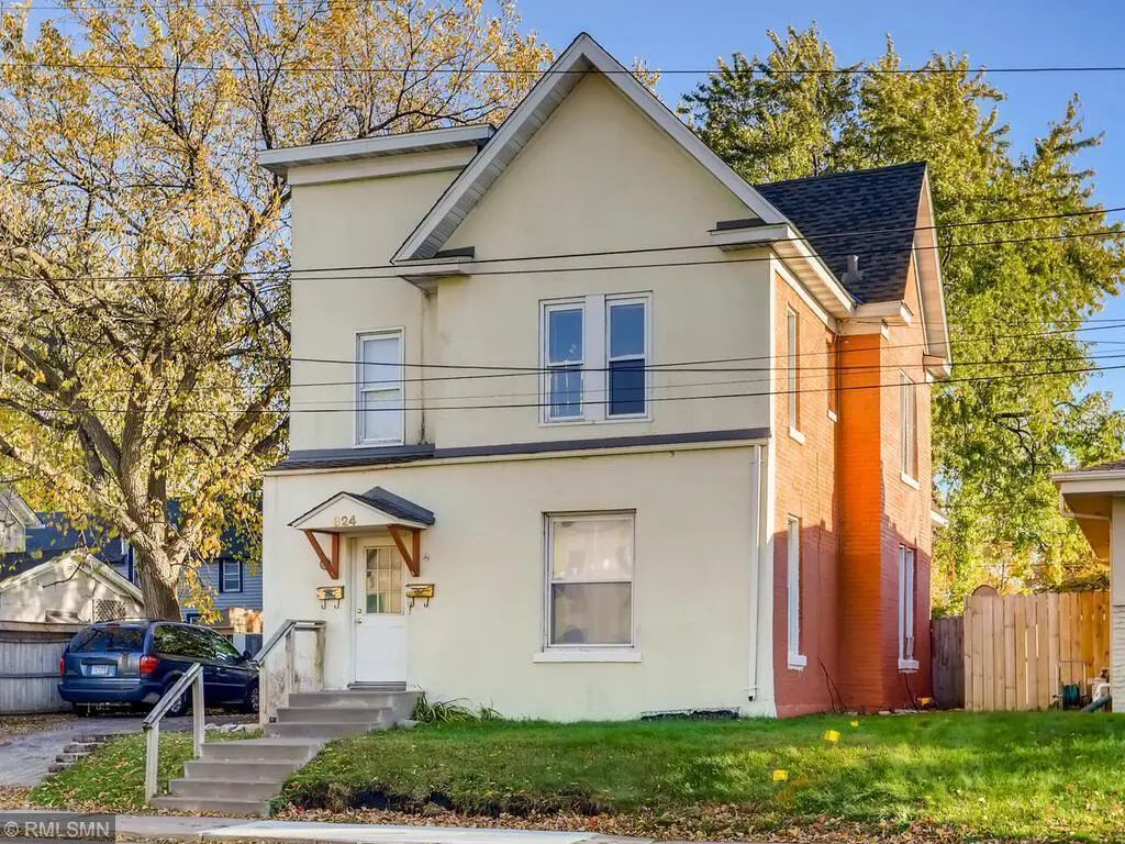 824 Lowry Avenue Ne, Minneapolis